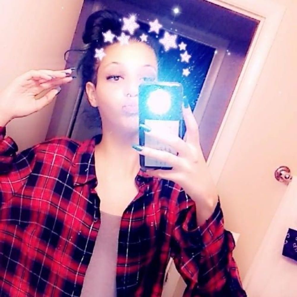 Meet your Posher, Diamond